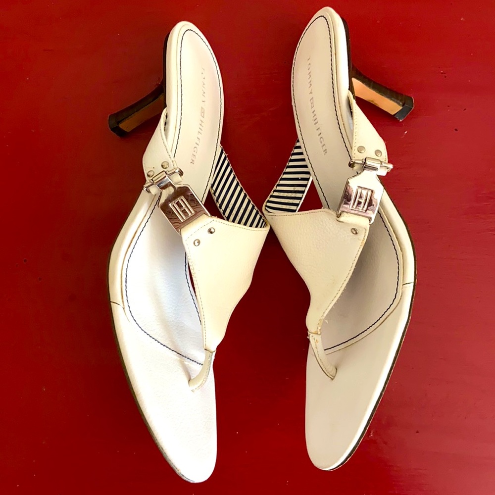 Vintage 90s Tommy Hilfiger Upper Leather Kitten Heels